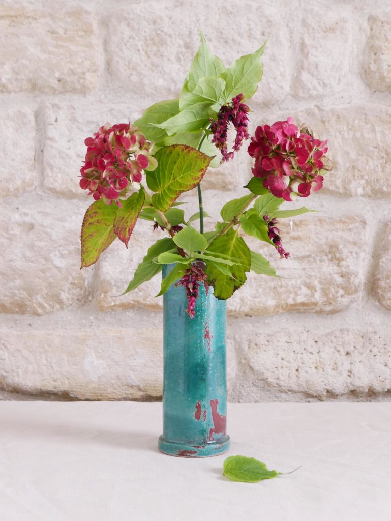 Datcha - Grand vase tube en céramique vert turquoise