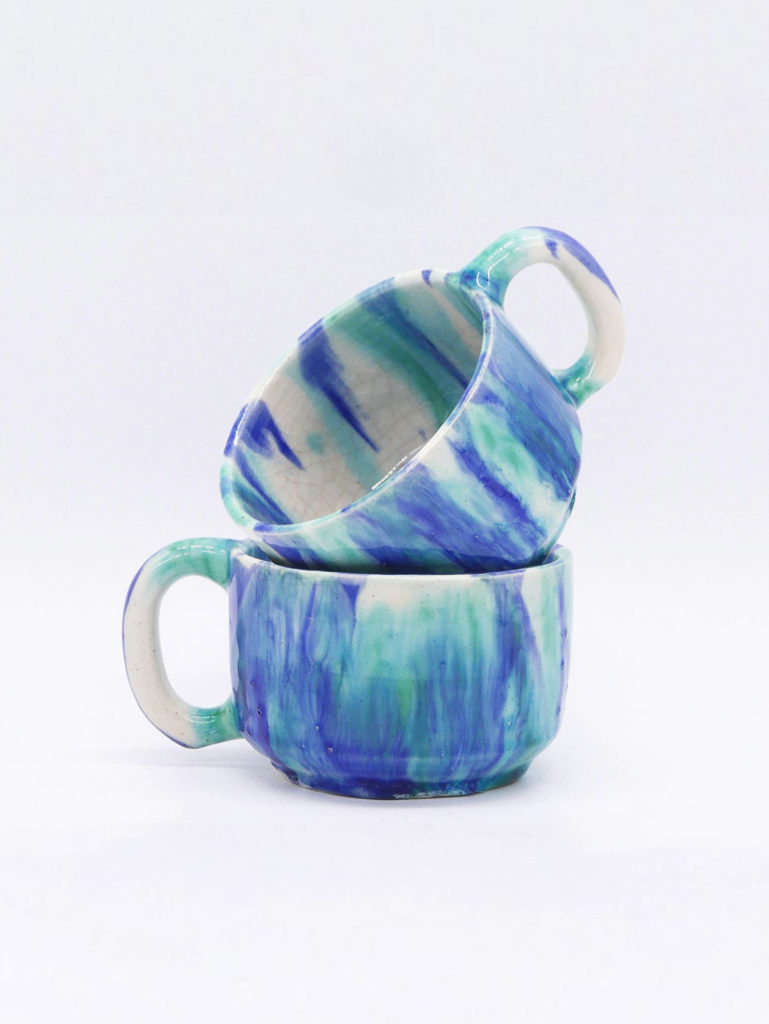 Datcha - Tasse en céramique blanche bleu et vert avec anse